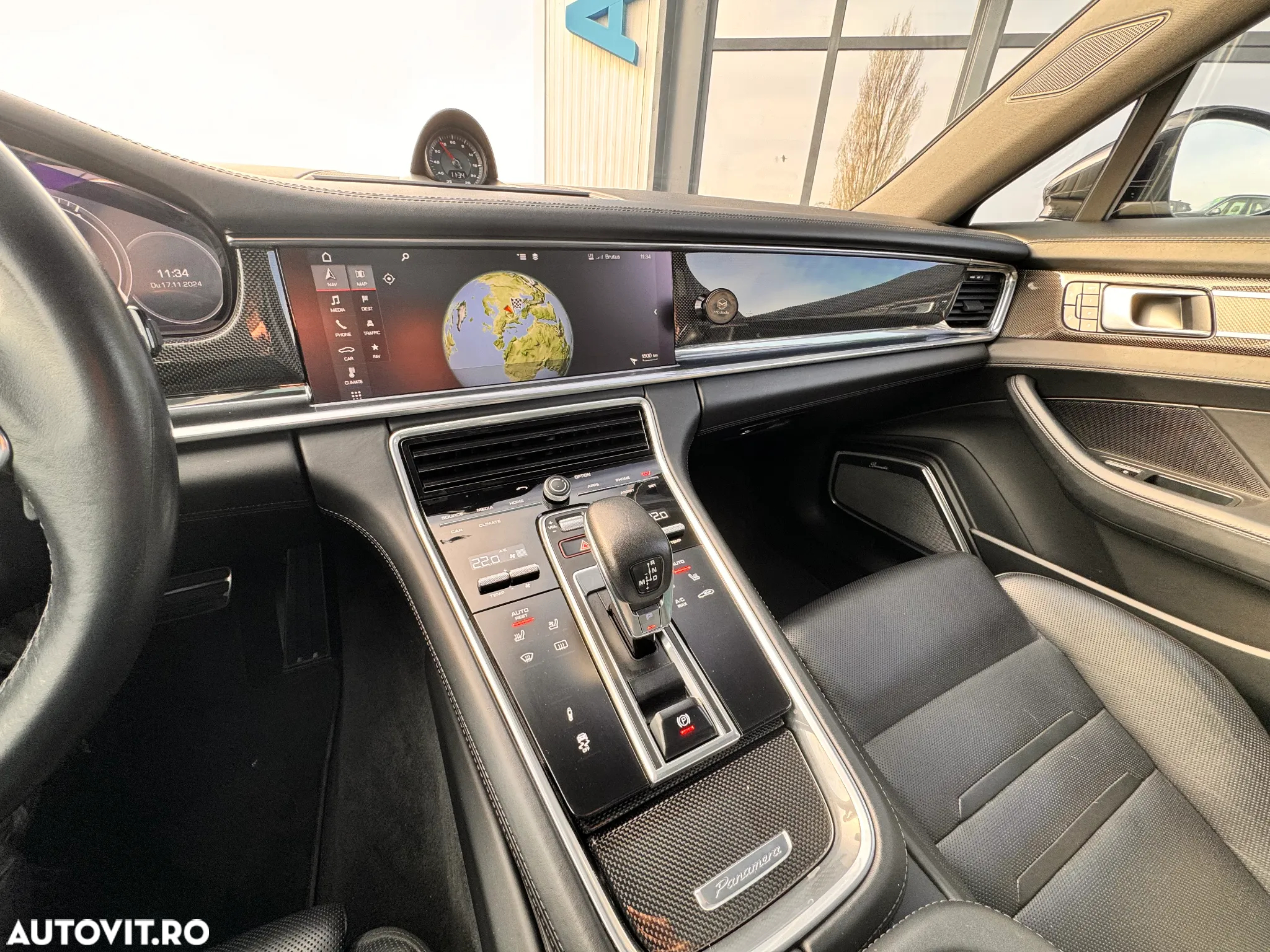 Porsche Panamera 4S Sport Turismo - 30
