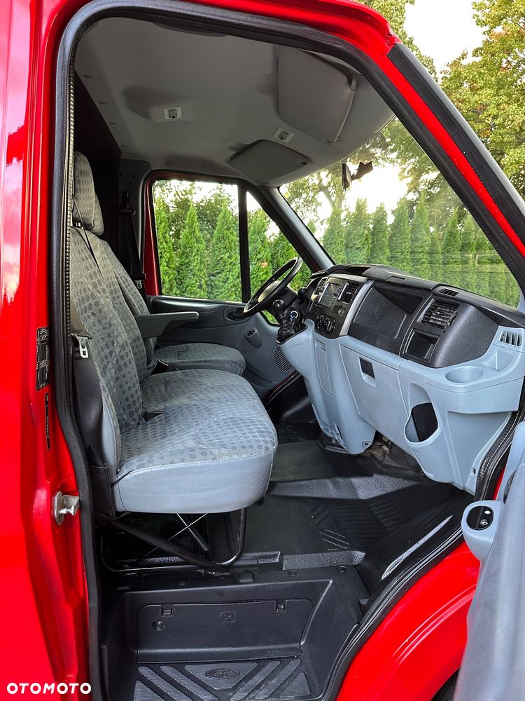 Ford Transit - 23