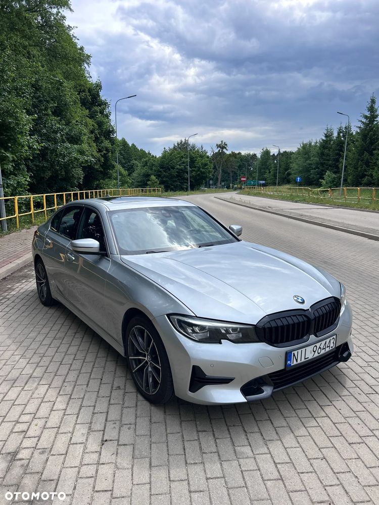 BMW Seria 3 330i Luxury Line sport - 15