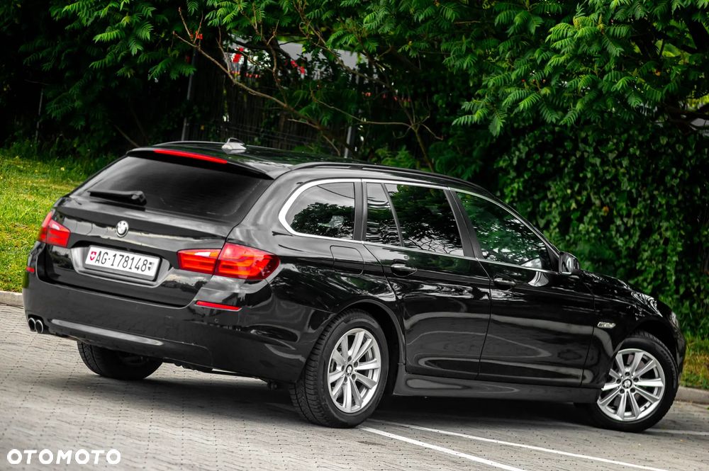 BMW Seria 5 530d xDrive - 17
