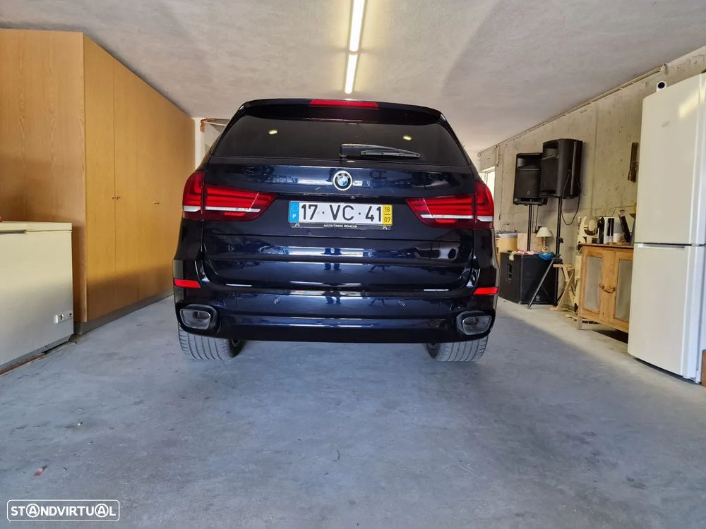 BMW X5 25 d sDrive Comfort 7L - 3