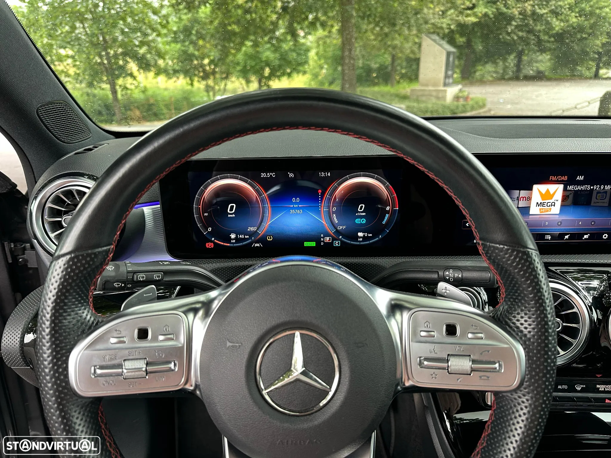 Mercedes-Benz A 250 e AMG Line - 24