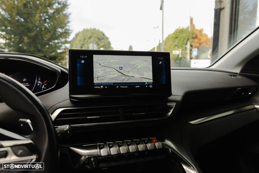 Peugeot 3008 1.2 PureTech Allure EAT8 - 26