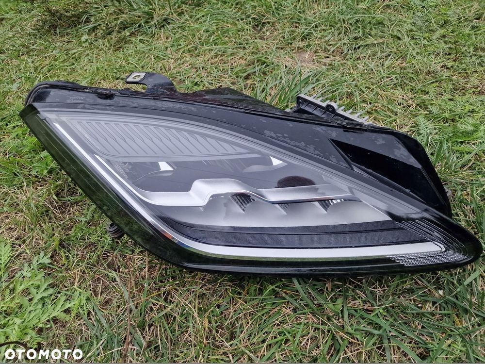 lampa przednia jaguar e-pace x540 2019 rok led komplet j9c3-13w030-bd - 2