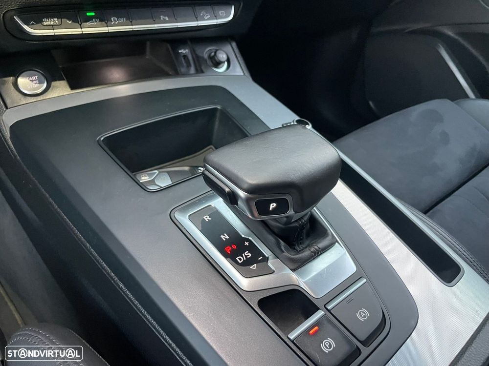 Audi Q5 55 TFSIe quattro S tronic S line - 34