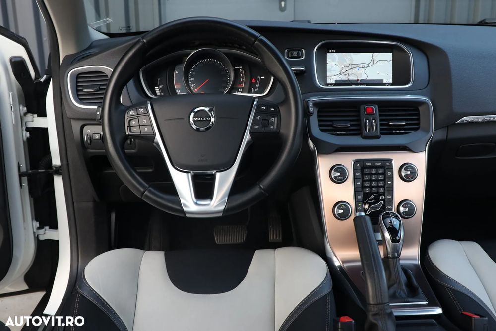 Volvo V40 D2 Aut. Momentum - 7