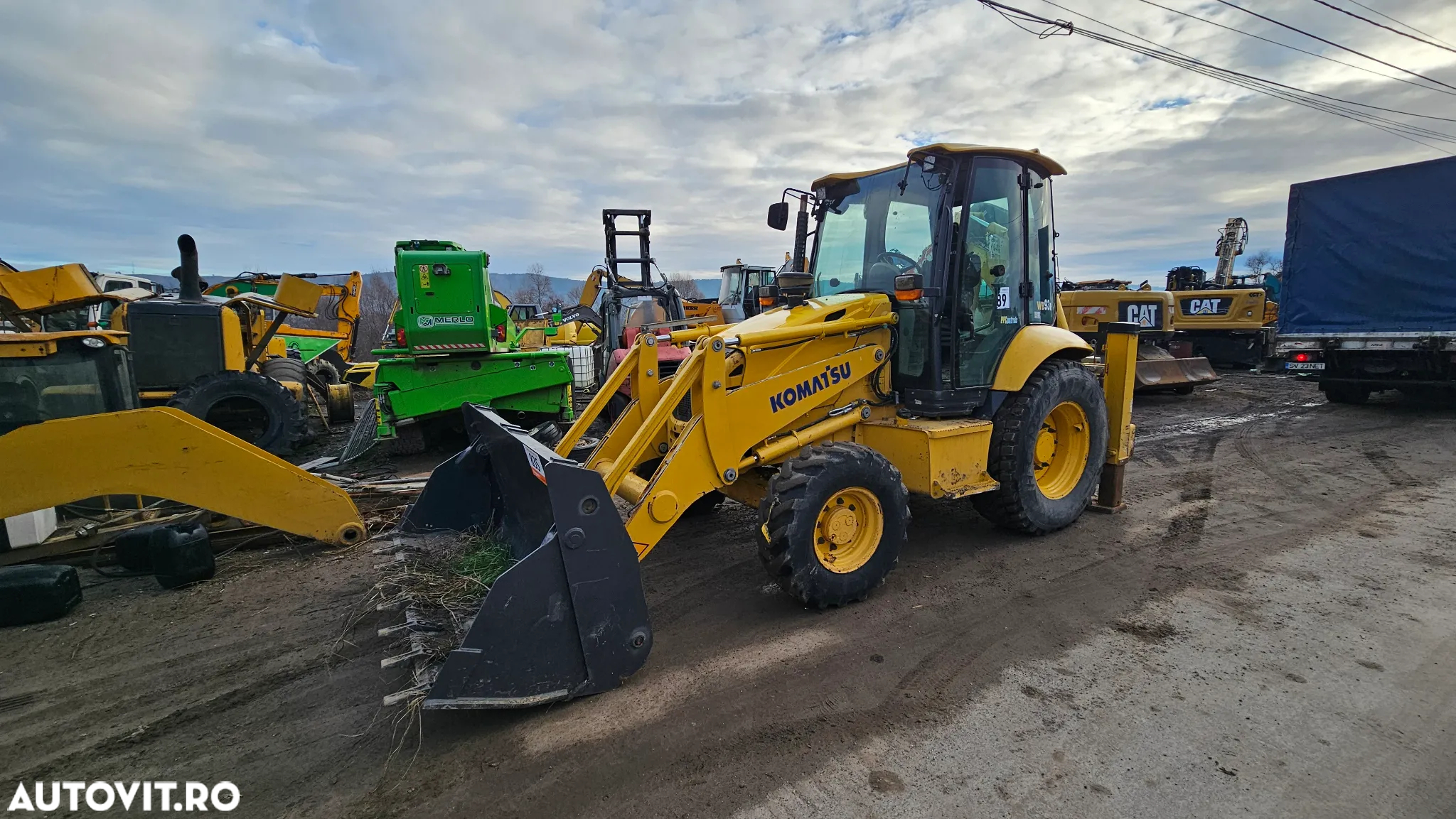 Komatsu WB 93 R Buldoexcavator - 7