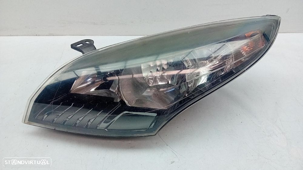 Ótica / farol esquerda RENAULT Megane III Grandtour (KZ0/1) - 1
