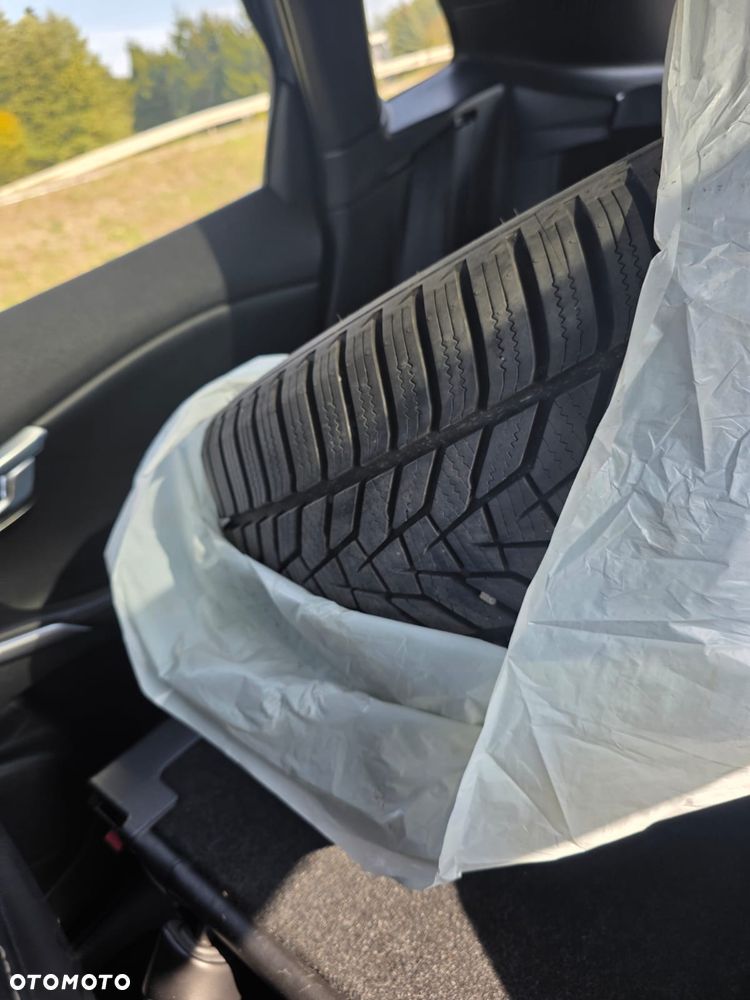 Volvo V40 - 16