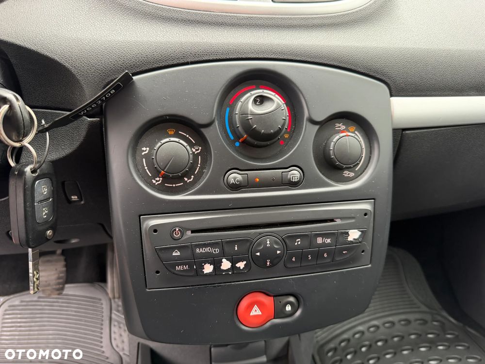 Renault Clio 1.2 16V Tech Run - 17