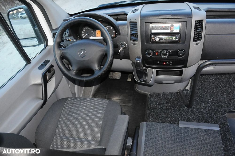 Mercedes-Benz Sprinter - 8