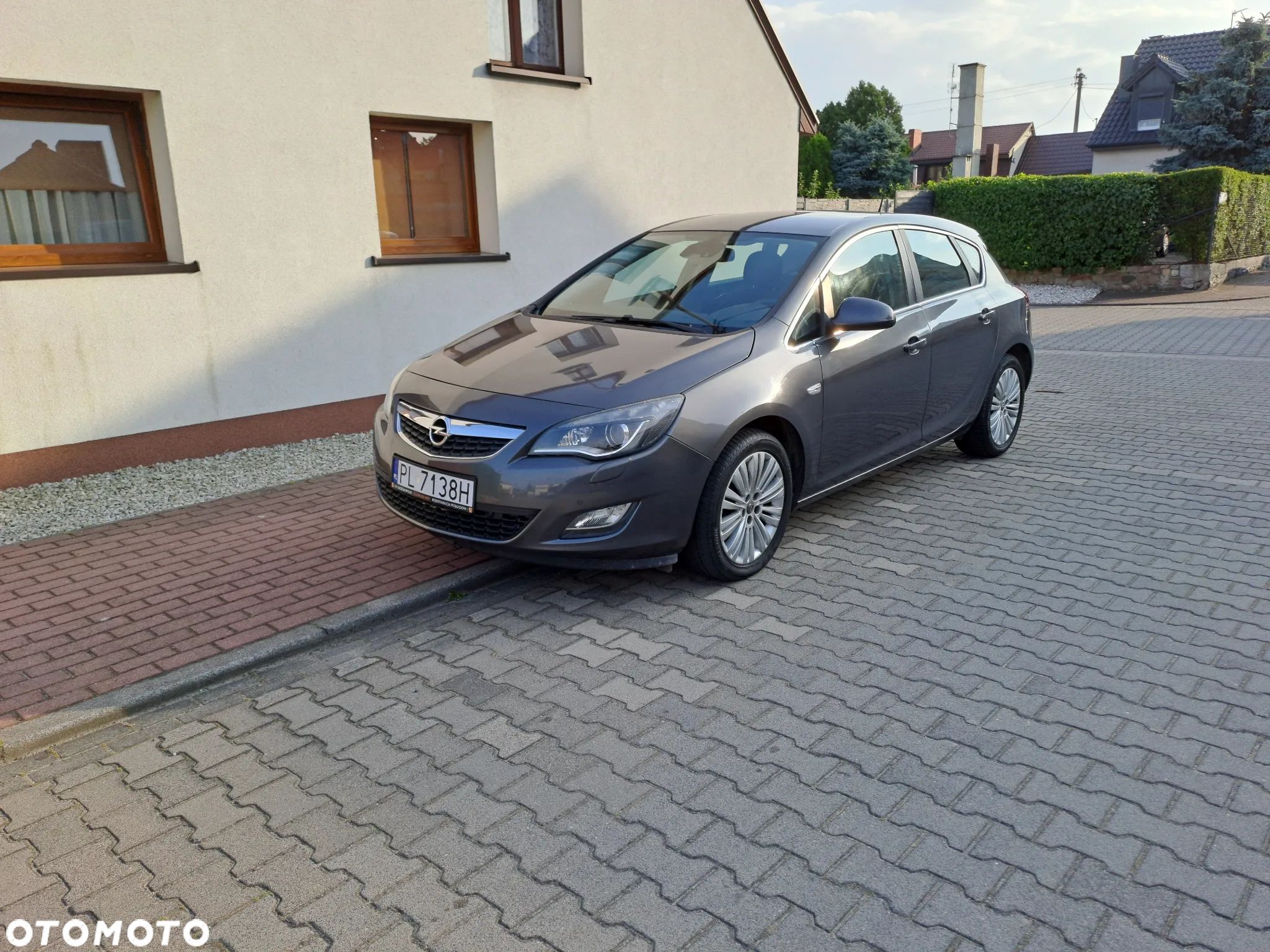 Opel Astra 1.4 Turbo Sport - 1