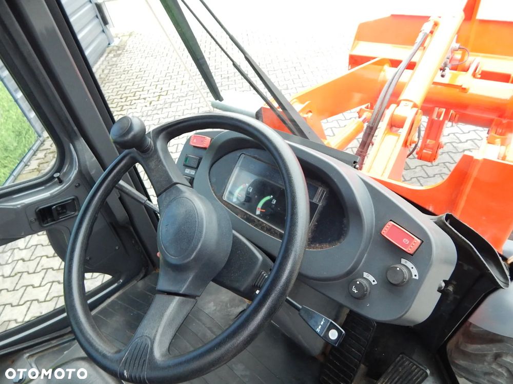 Hitachi ZW30 - 7