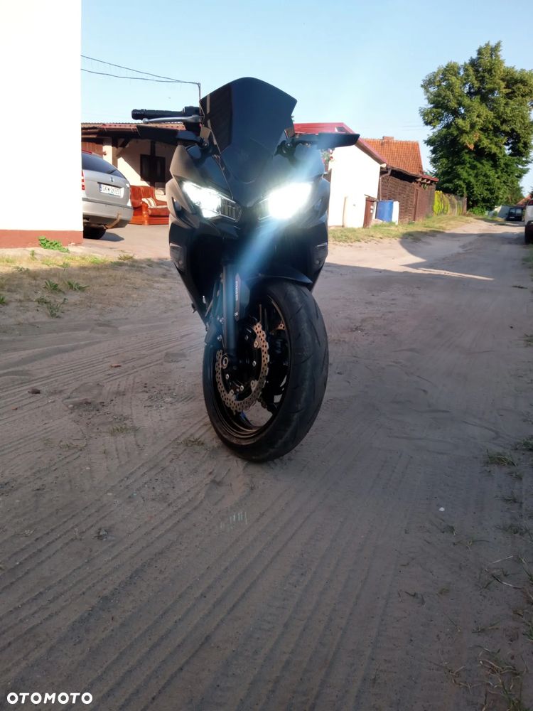 Kawasaki Ninja - 2