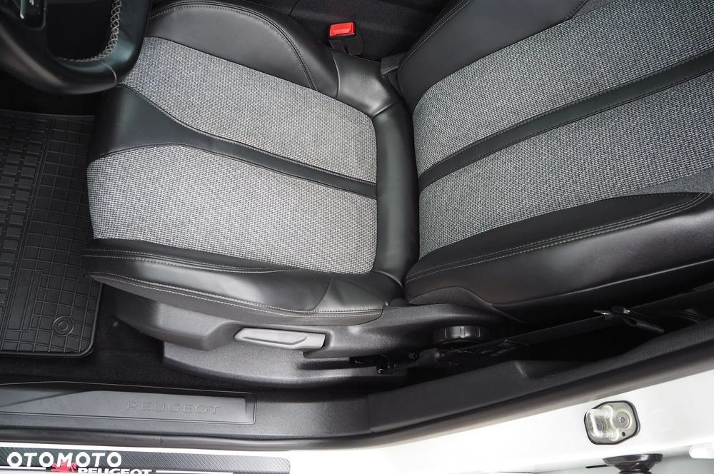 Peugeot 3008 BlueHDi 120 Stop & Start Allure - 21