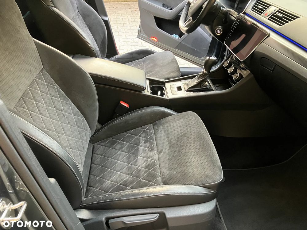 Skoda Superb 2.0 TDI SCR Sportline DSG - 12