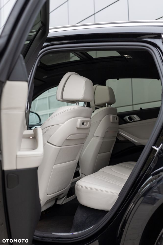 BMW X6 xDrive40d mHEV - 15