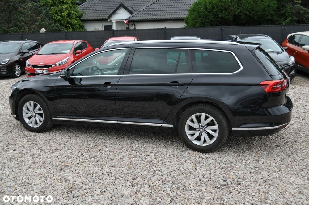 Volkswagen Passat - 11