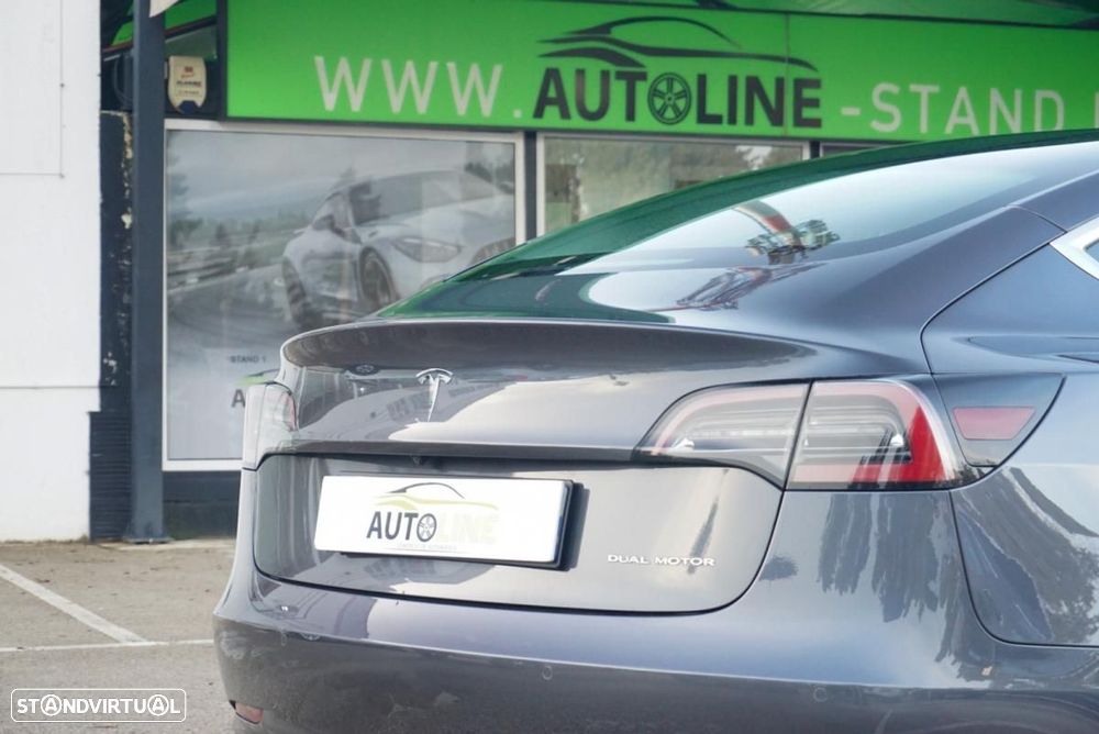 Tesla Model 3 Long Range AWD Dual Motor - 32