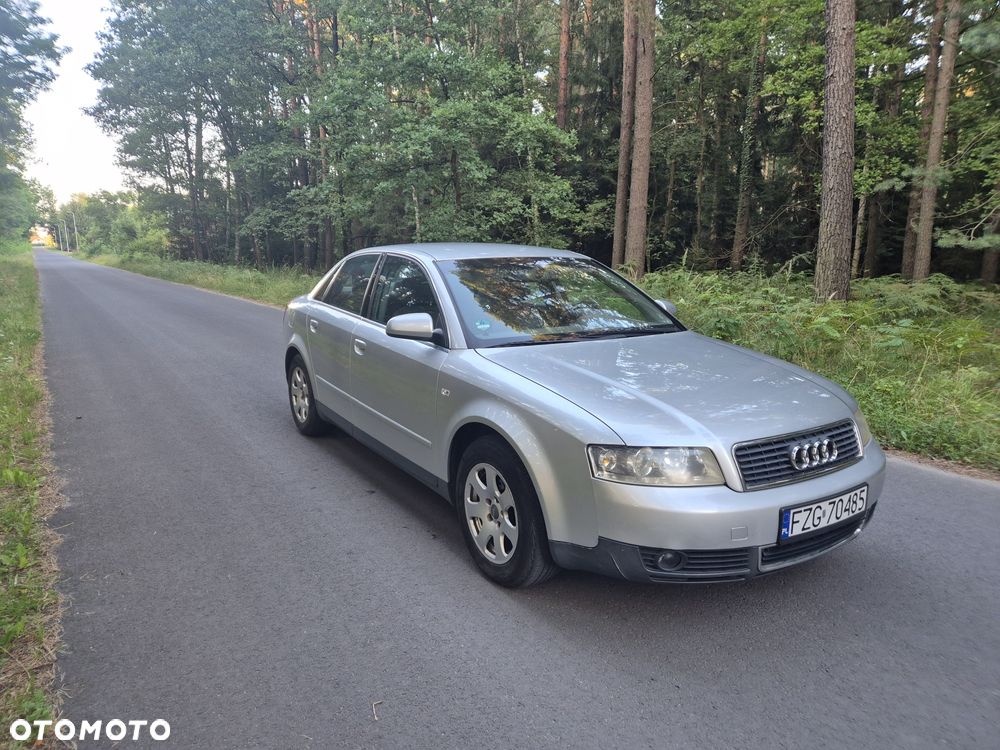 Audi A4 Limousine - 2