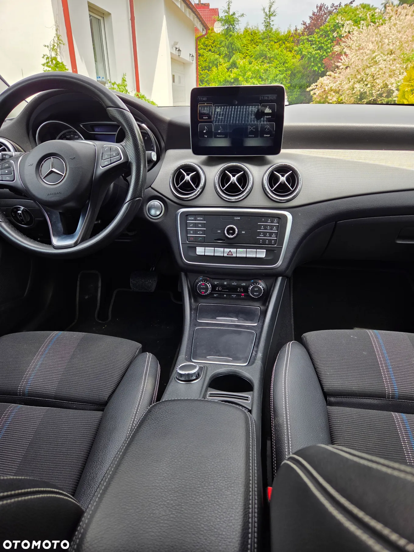 Mercedes-Benz CLA 180 7G-DCT Urban - 5