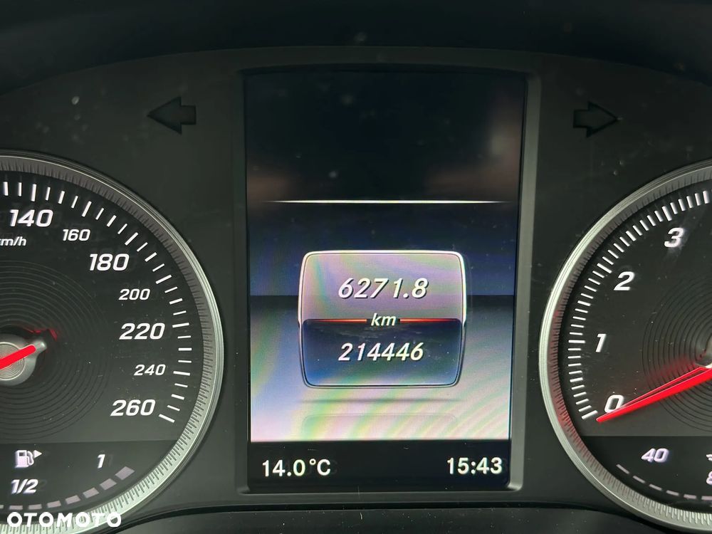 Mercedes-Benz Klasa C 200 - 28