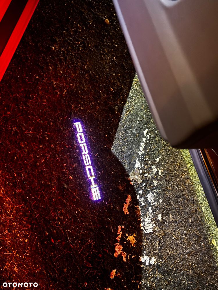 Porsche Cayenne - 34