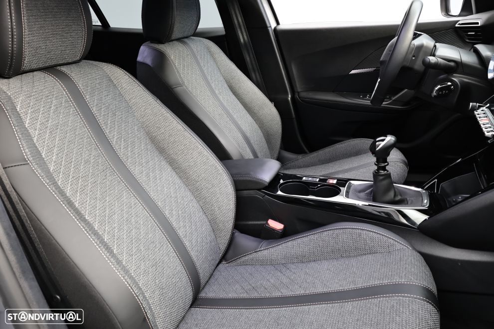 Peugeot 2008 1.2 PureTech Allure - 16