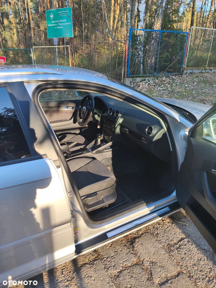 Audi A3 Sportback 2.0 TDI DPF Ambiente - 15