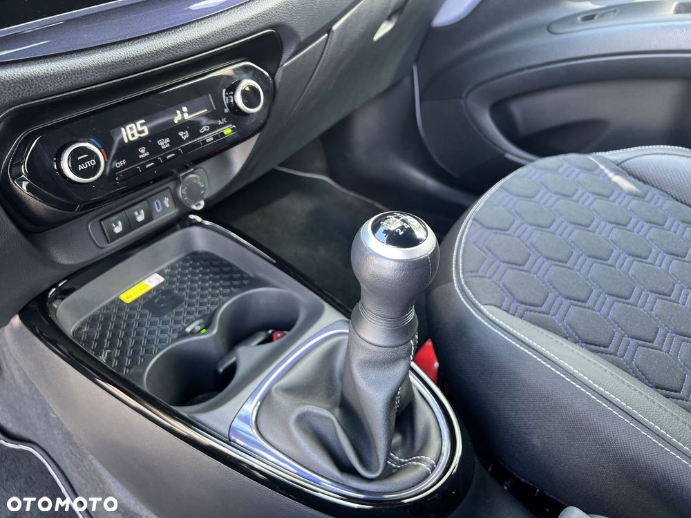 Toyota Aygo X 1.0 VVT-i JBL - 13