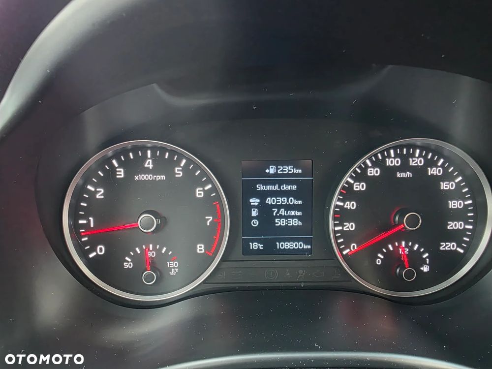 Kia Rio 1.4 L - 38