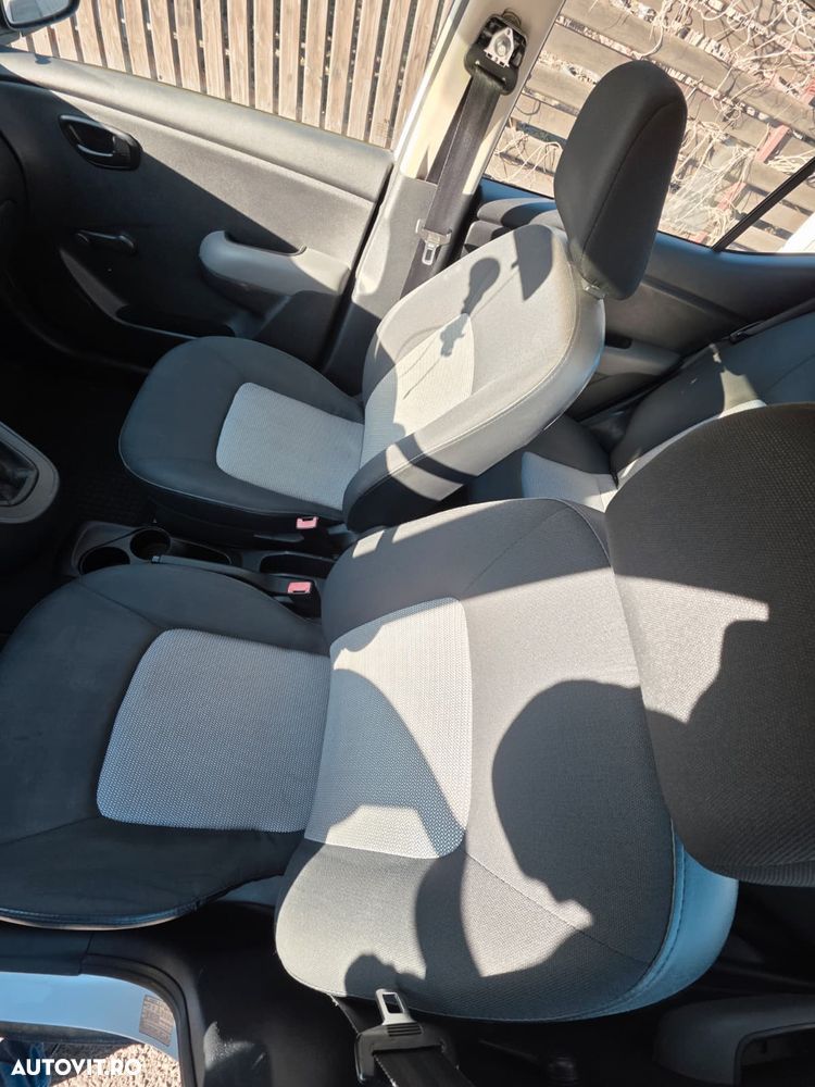 Hyundai i10 1.1 SOHC 5DR GL CLASSIC - 11