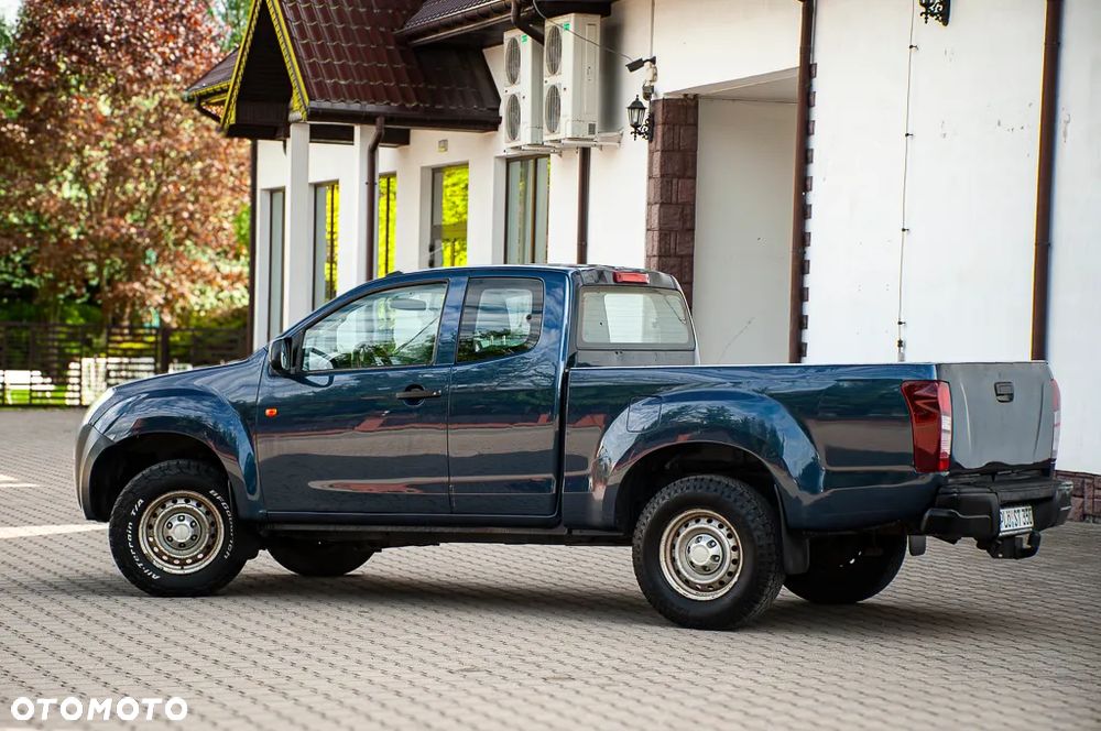 Isuzu D-Max 2.5 SC L - 22