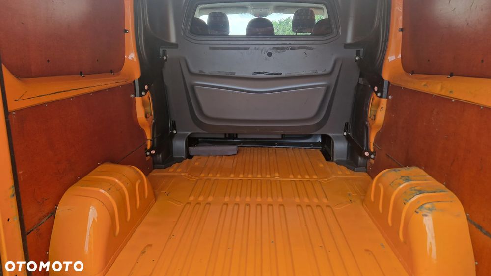 Renault Trafic doka 5 osób L2H1 - 13