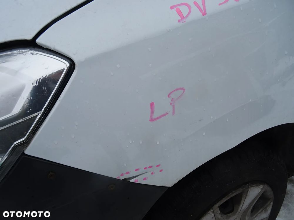 WYPRZEDAZ DACIA DOKKER LEWY BLOTNIK BIALY DV369 nr 12 MALA SKAZA ROZNE INNE CZESCI - 4