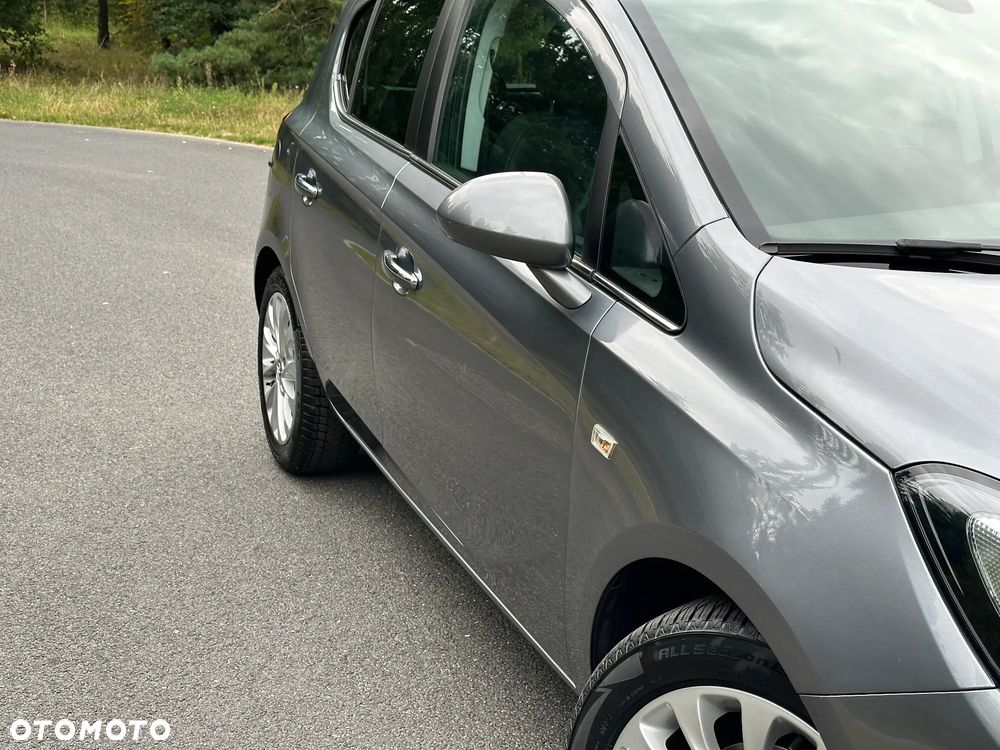 Opel Corsa 1.4 Cosmo S&S Easytronic - 4