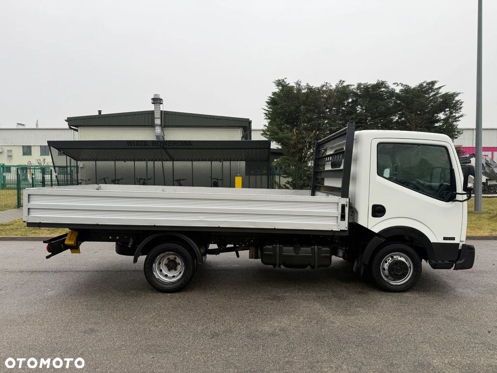 Nissan NT 400  Cabstar - 4