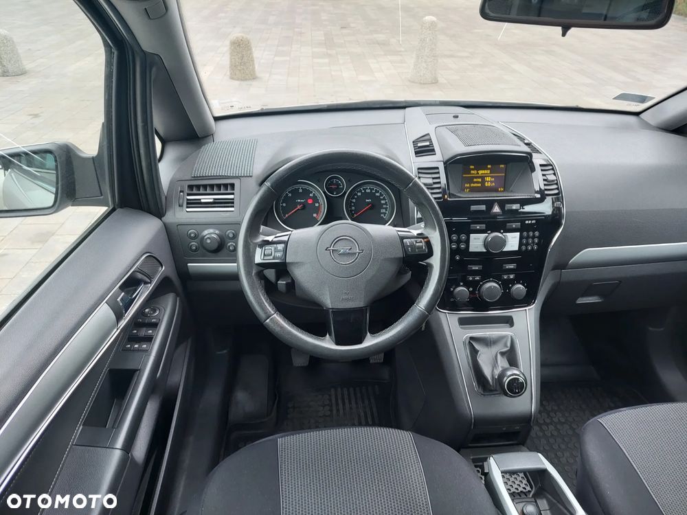 Opel Zafira 1.9 CDTI Cosmo - 9