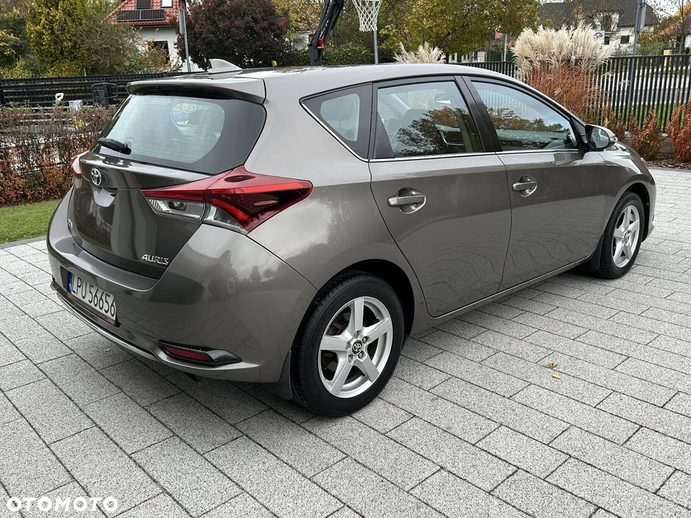Toyota Auris - 5