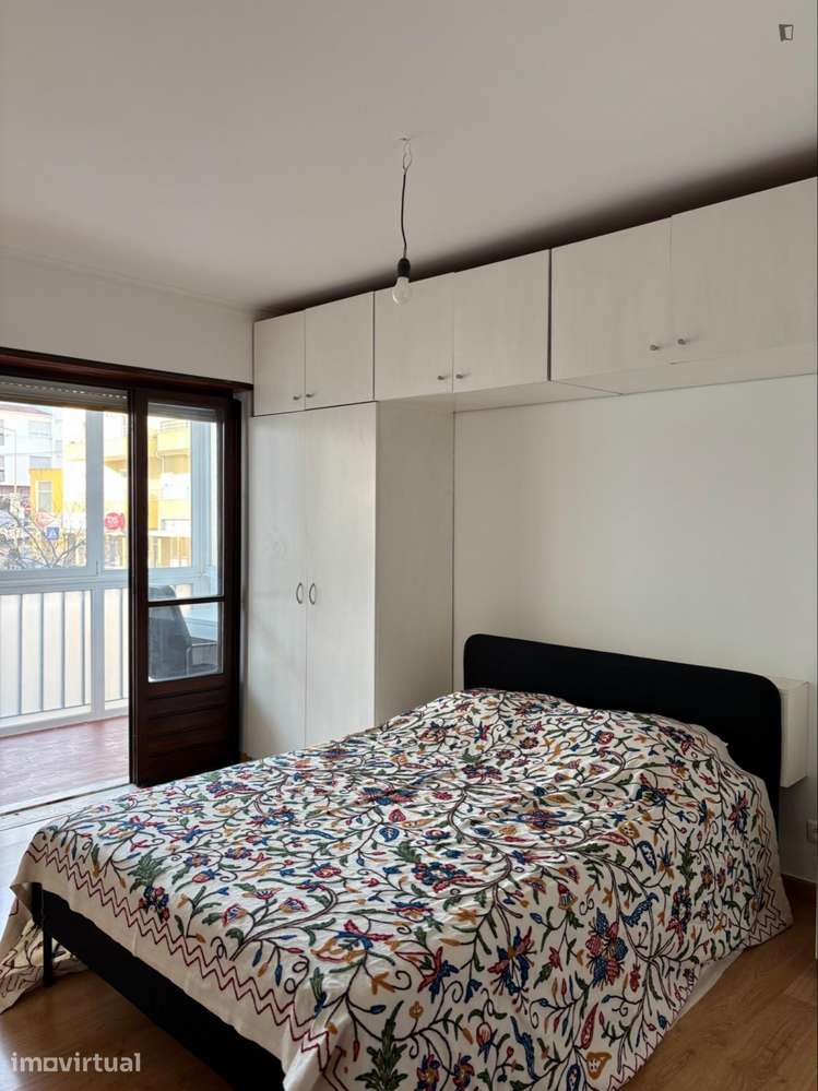 Quarto - localizado em Carcavelos Lisbon - Grande imagem: 3/10