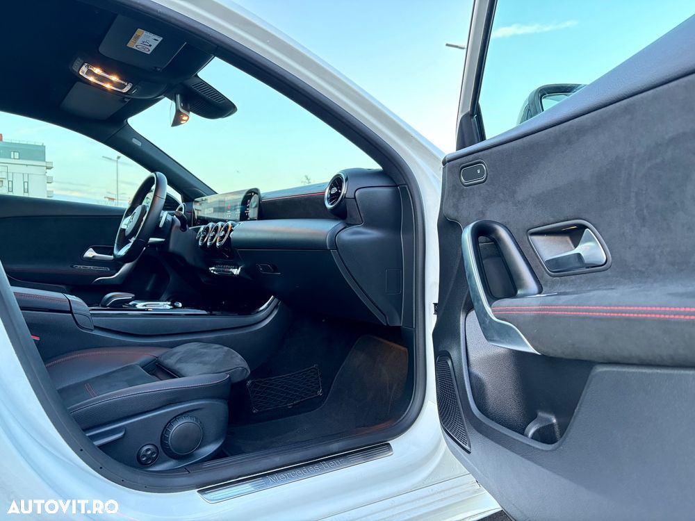 Mercedes-Benz A 200 (BlueEFFICIENCY) 7G-DCT AMG Sport - 22