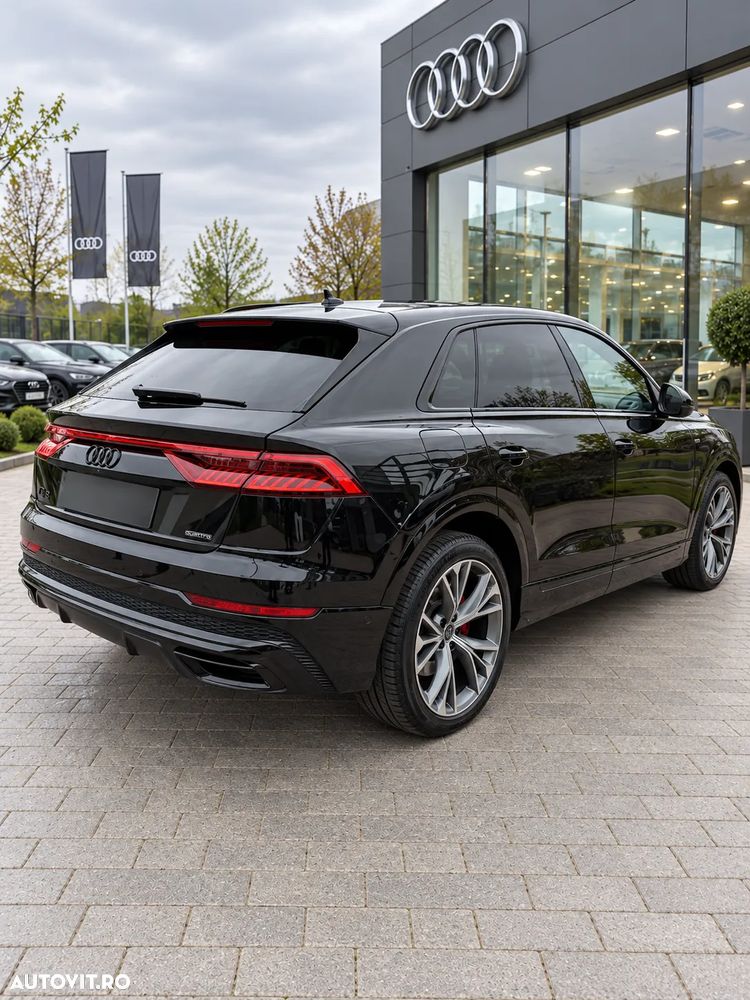 Audi Q8 2022 photo 2