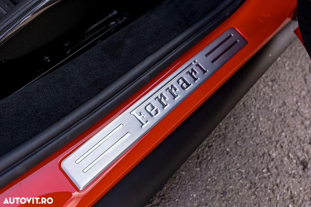Ferrari 296 GTS - 32