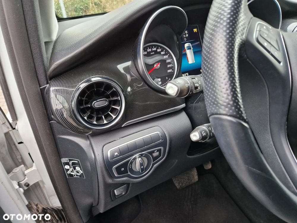 Mercedes-Benz Klasa V 220 d lang 9G-TRONIC - 27