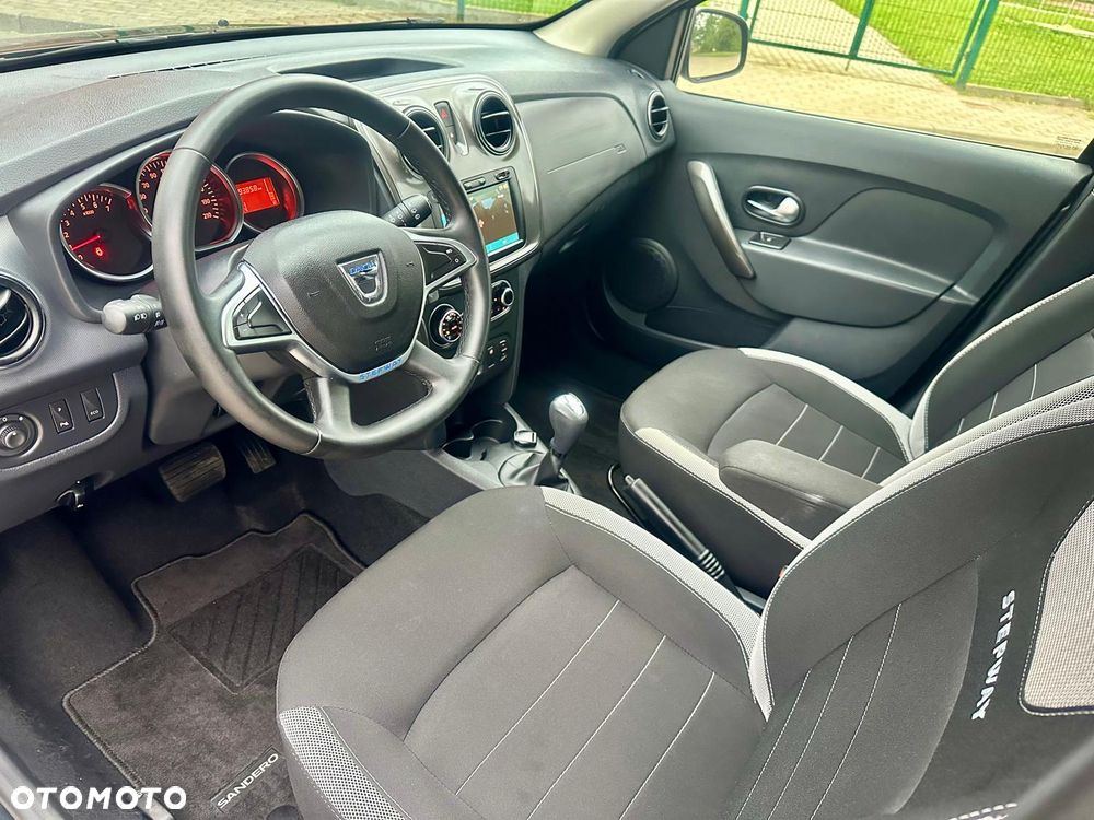 Dacia Sandero Stepway 1.0 TCe Expression CVT - 22