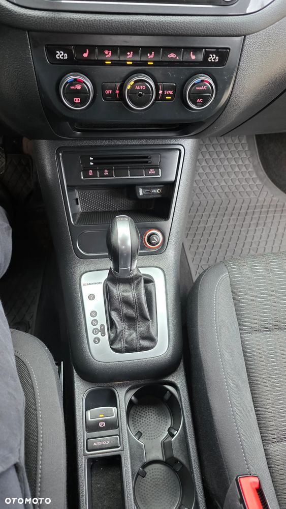 Volkswagen Tiguan 2.0 TDI SCR 4MOTION BlueMotion Technology DSG Track & Style - 27