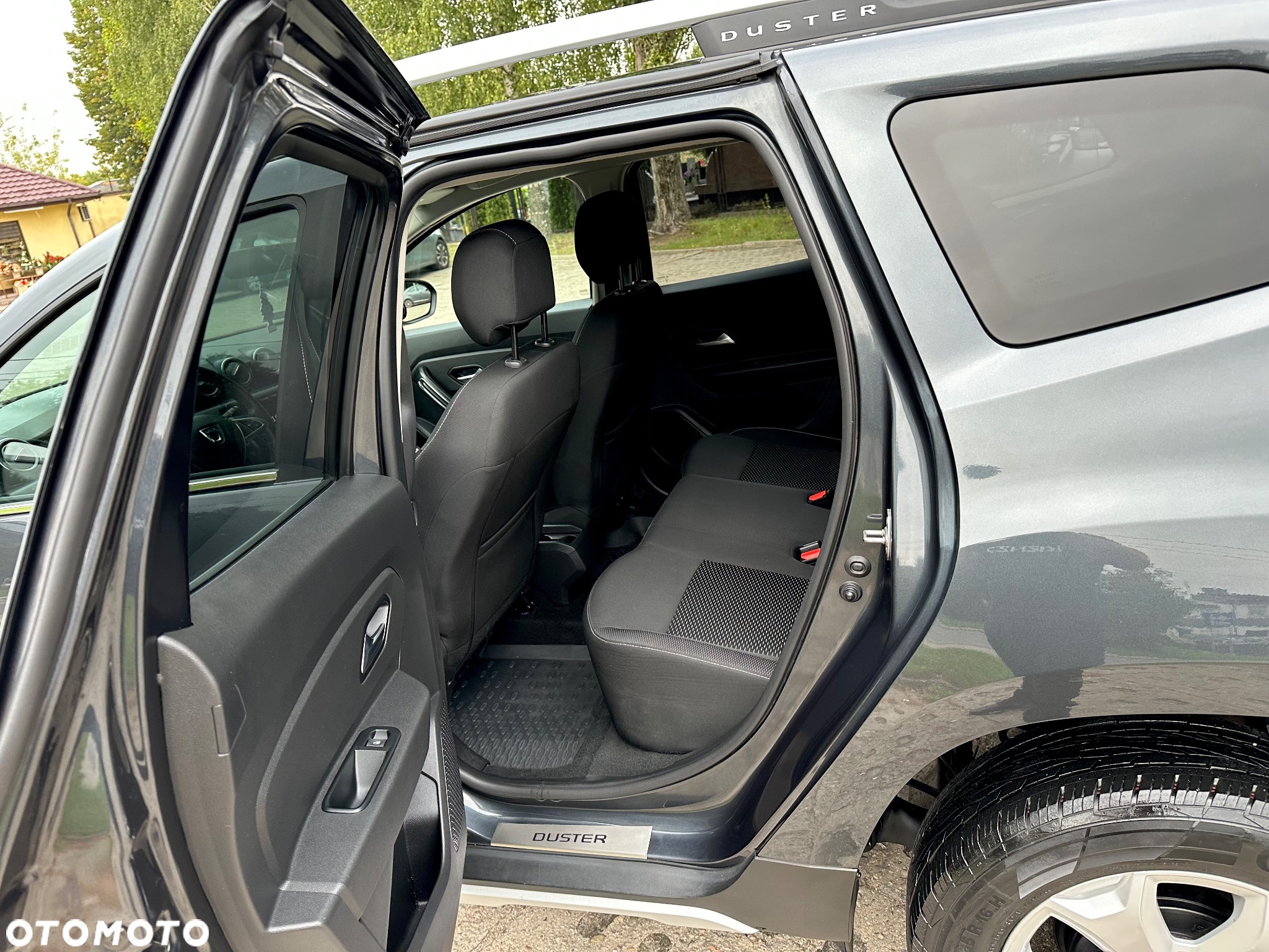 Dacia Duster 1.6 SCe Laureate S&S - 16
