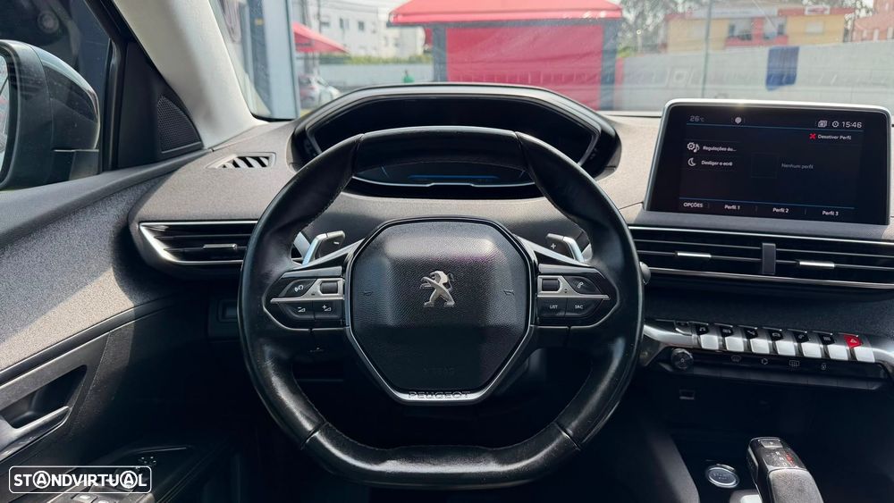 Peugeot 5008 1.6 BlueHDi Allure EAT6 J18 - 26
