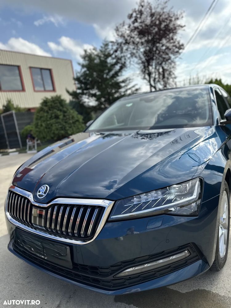 Skoda Superb 2.0 TDI Ambition - 11