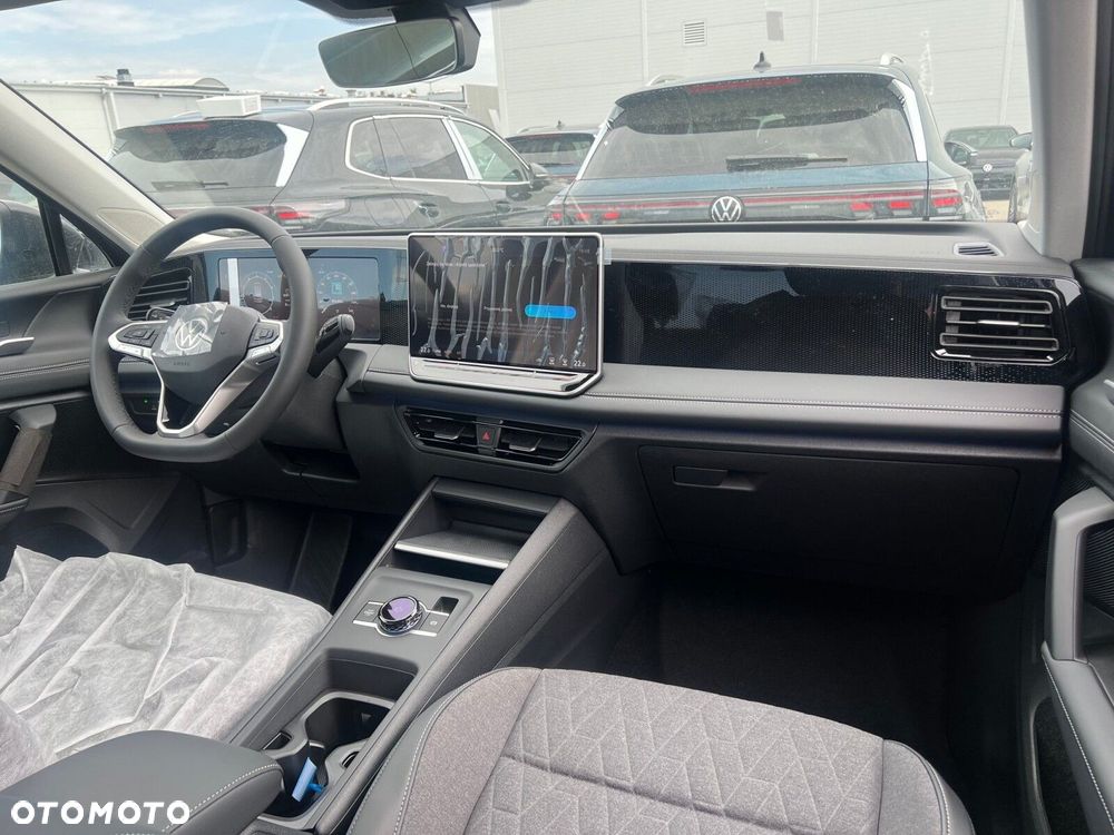 Volkswagen Tiguan - 8